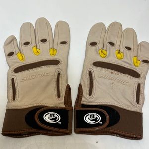 Bionic Women's Classic Grip 2.0 Gardening and Outdoor Work Gloves - Tan